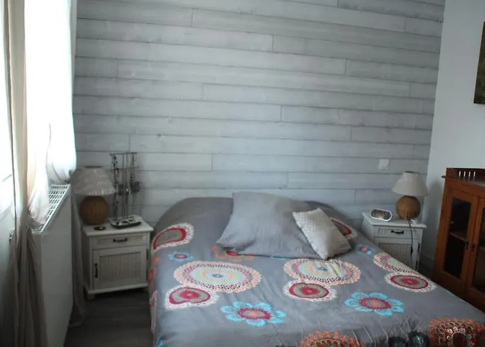 Jolie Dans Quartier Calme * Eysines